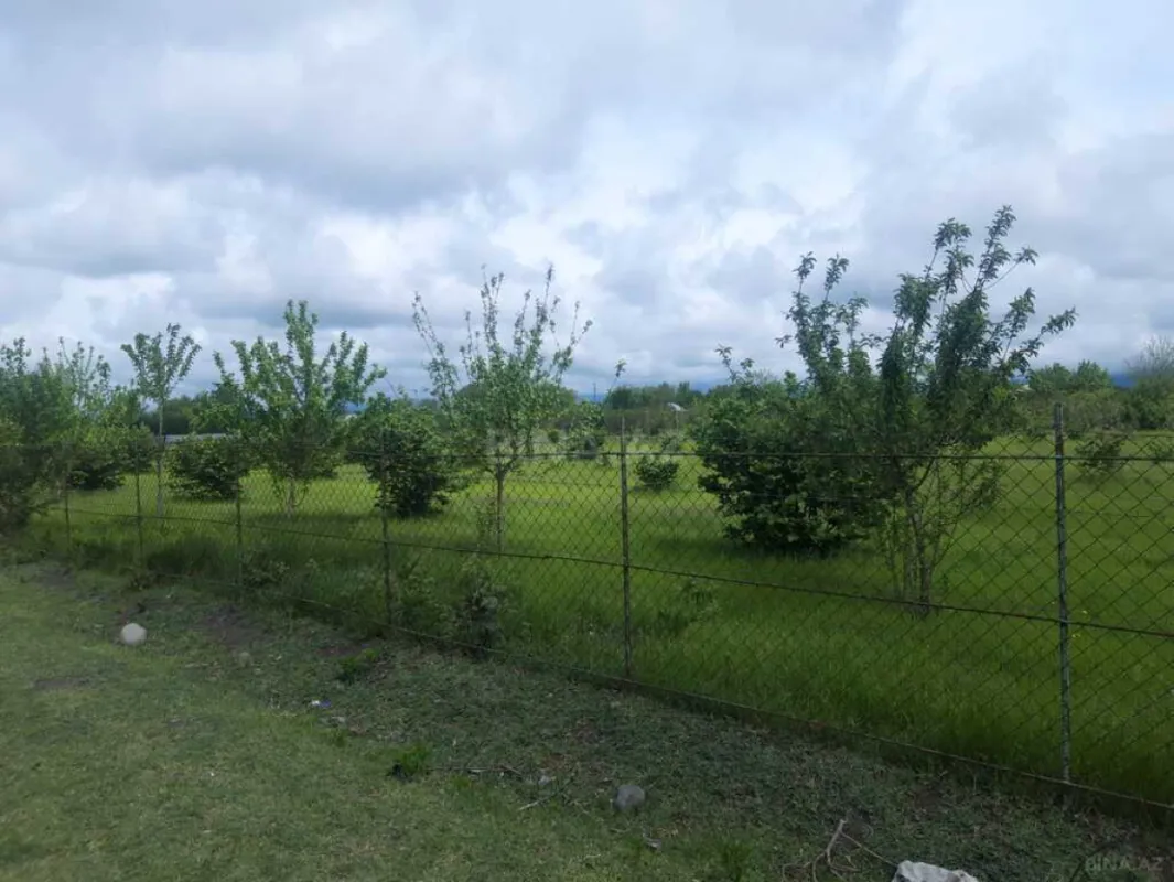 Satılır torpaq sahəsi 100 m²