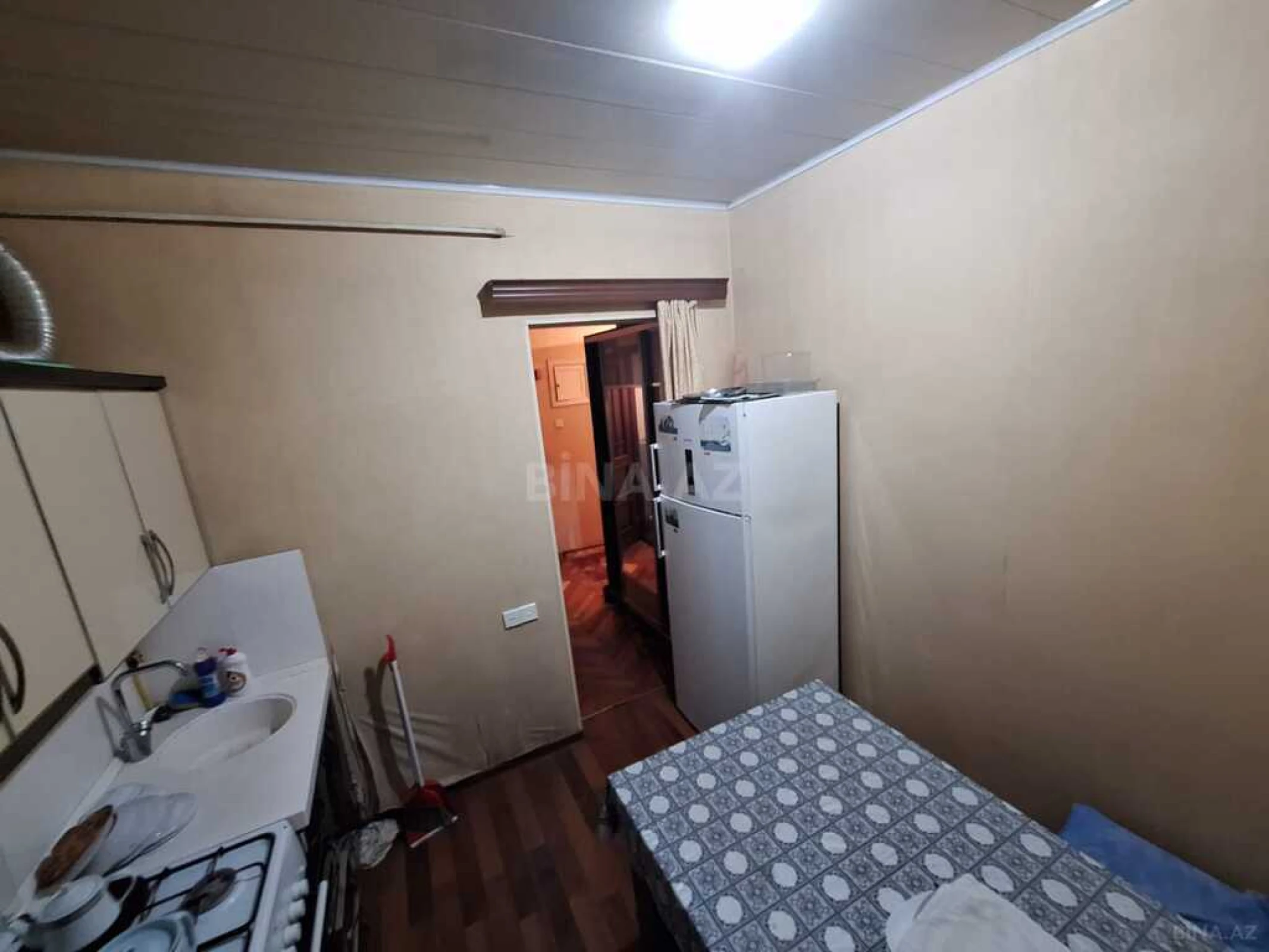 Satılır 4 otaqlı mənzil 100 m²