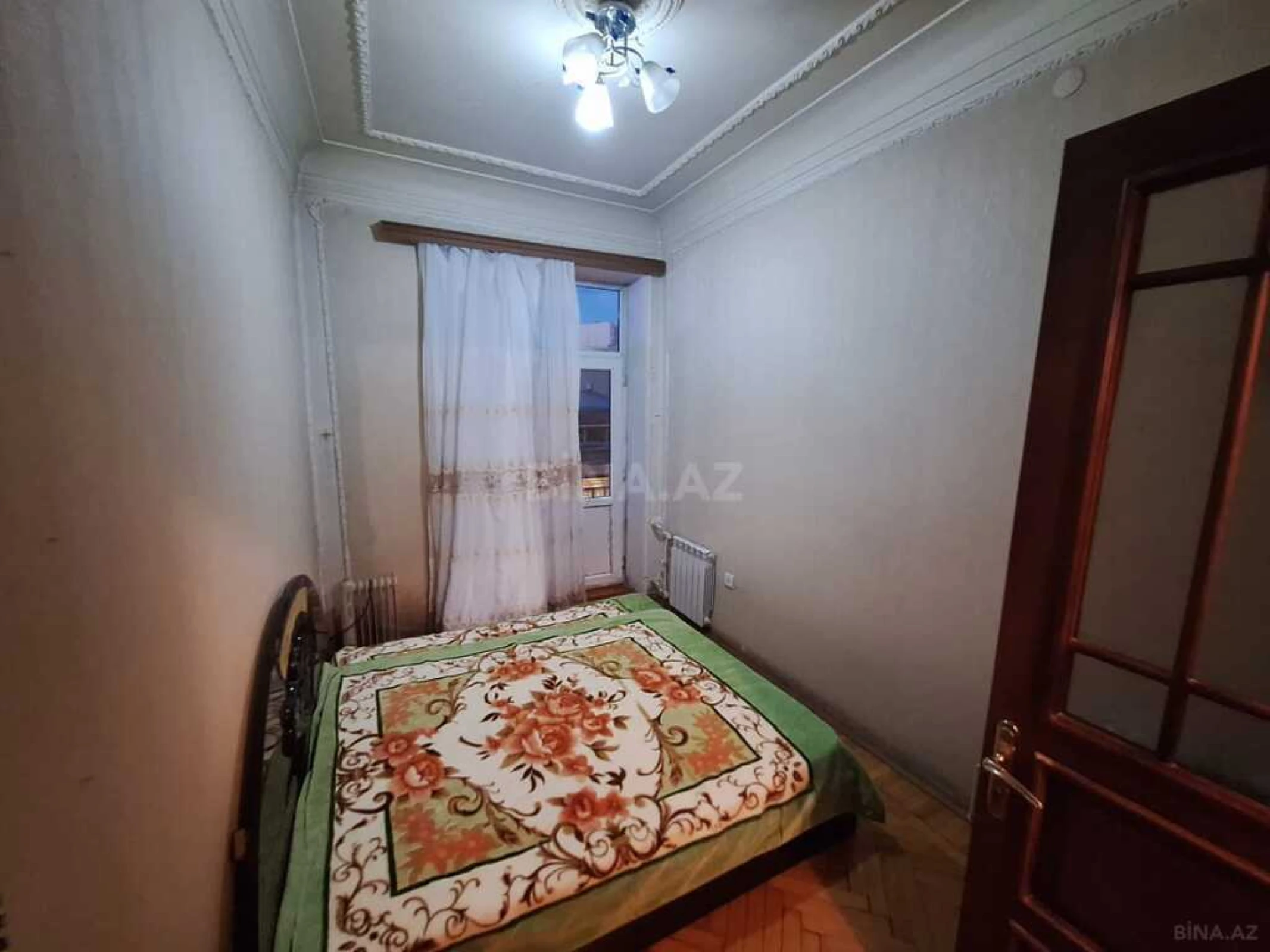 Satılır 4 otaqlı mənzil 100 m²