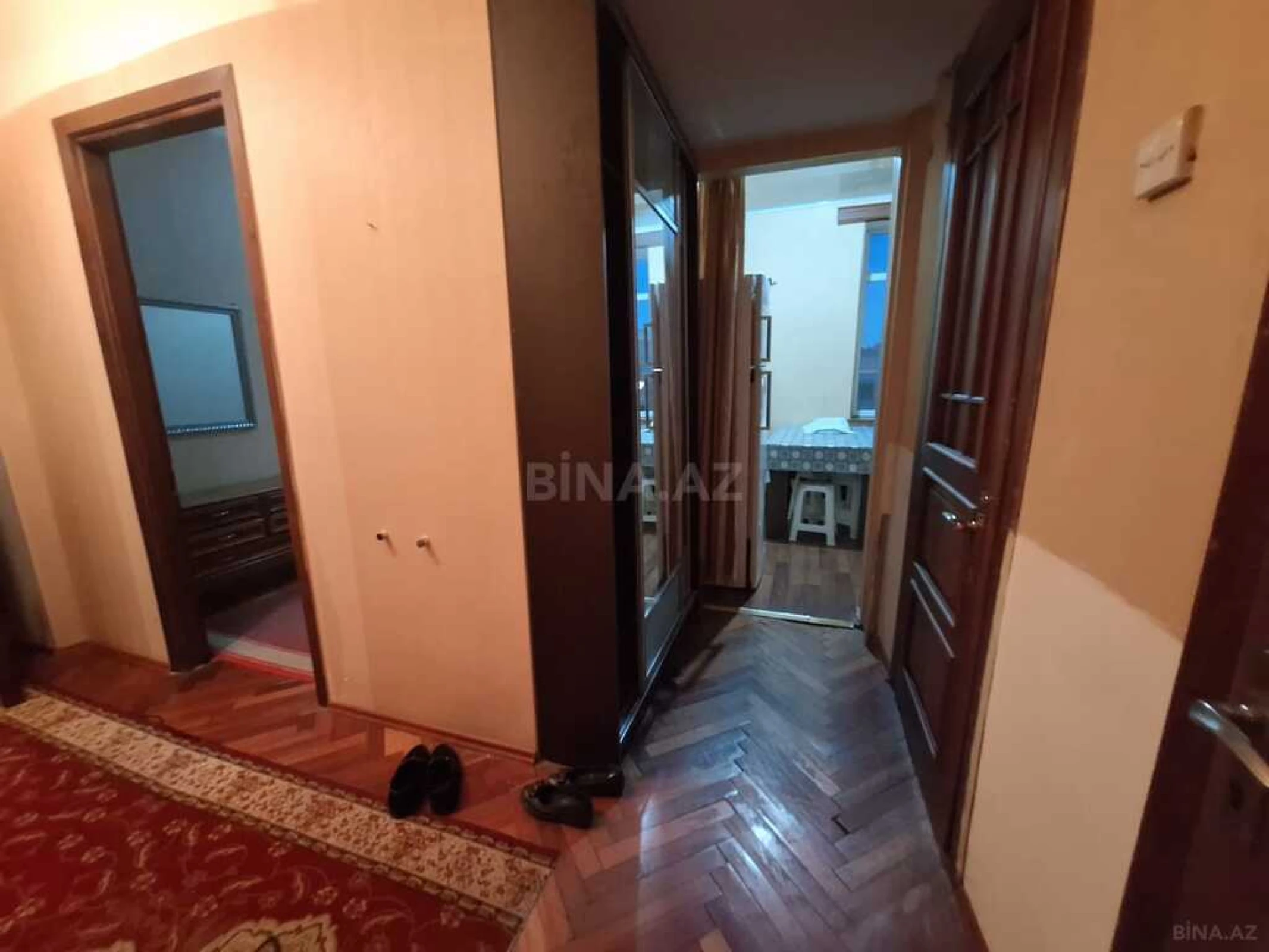 Satılır 4 otaqlı mənzil 100 m²