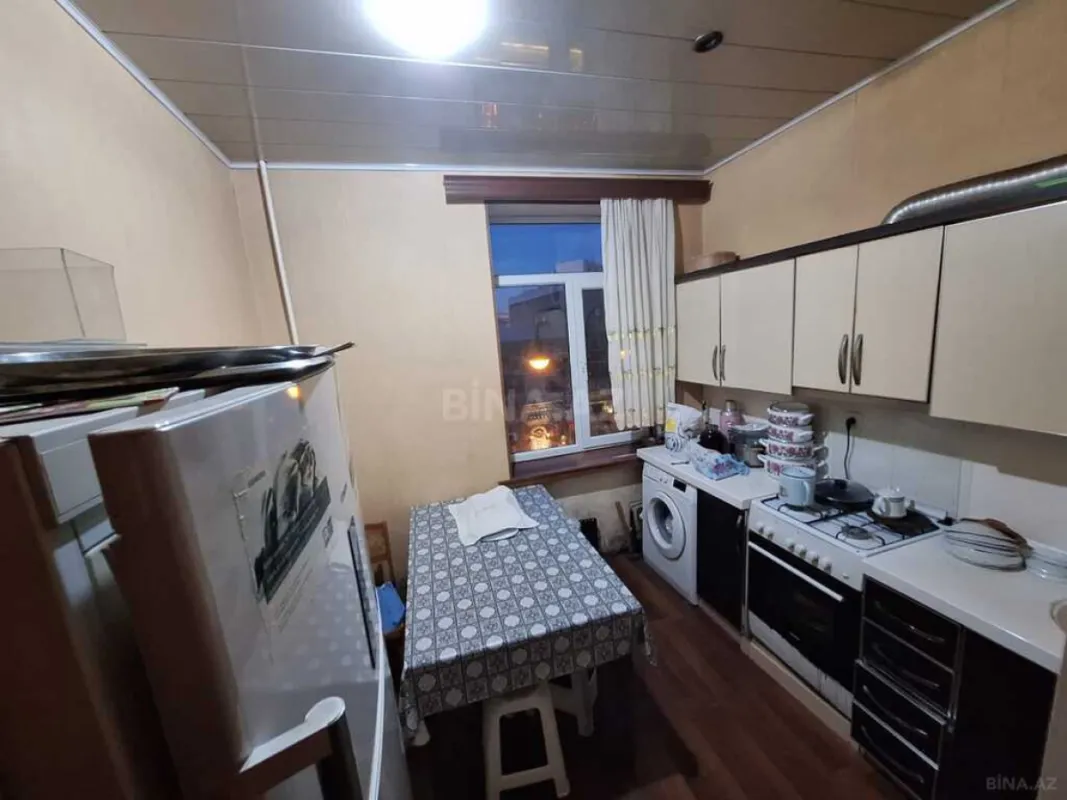 Satılır 4 otaqlı mənzil 100 m²