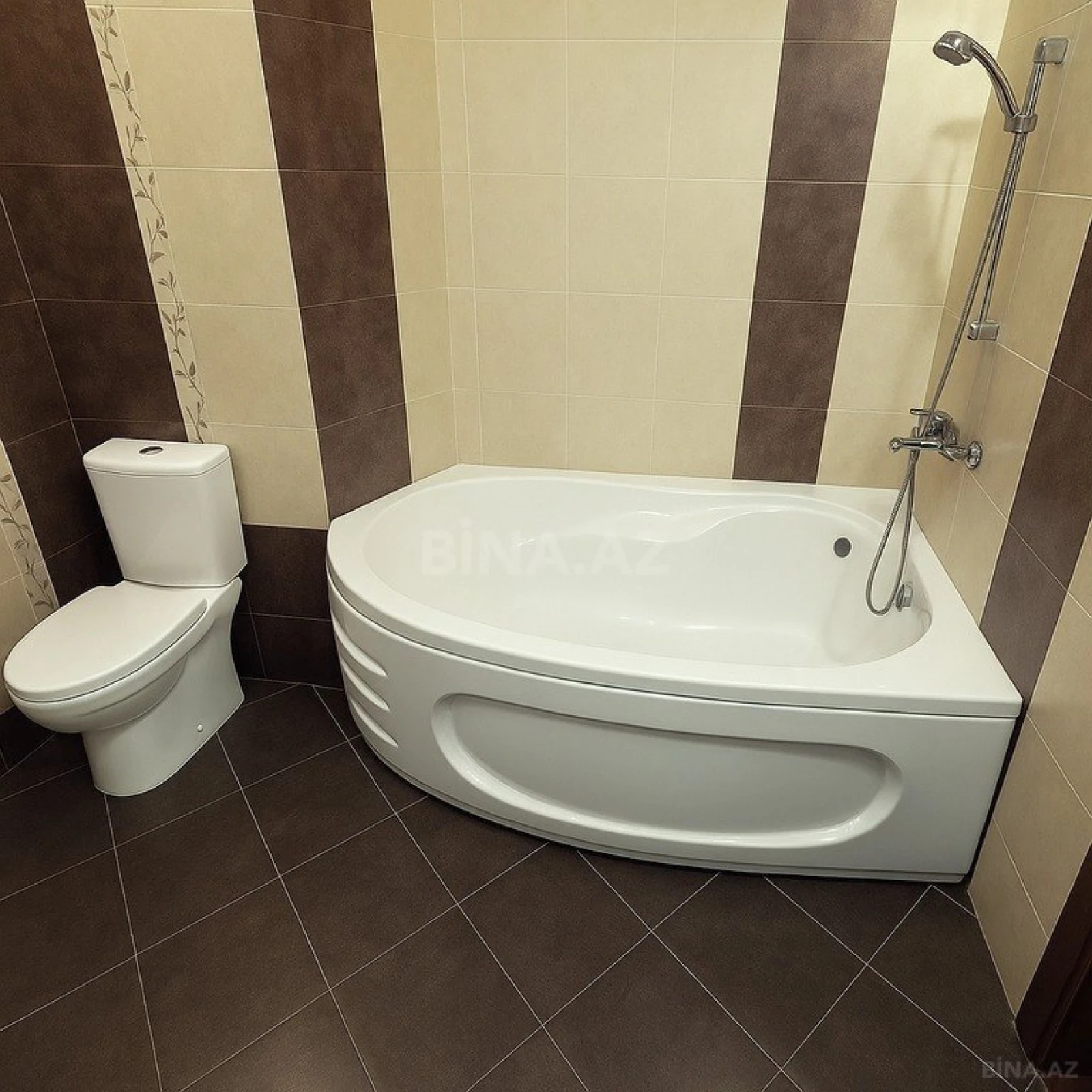 Kirayə verilir 2 otaqlı mənzil 80 m²