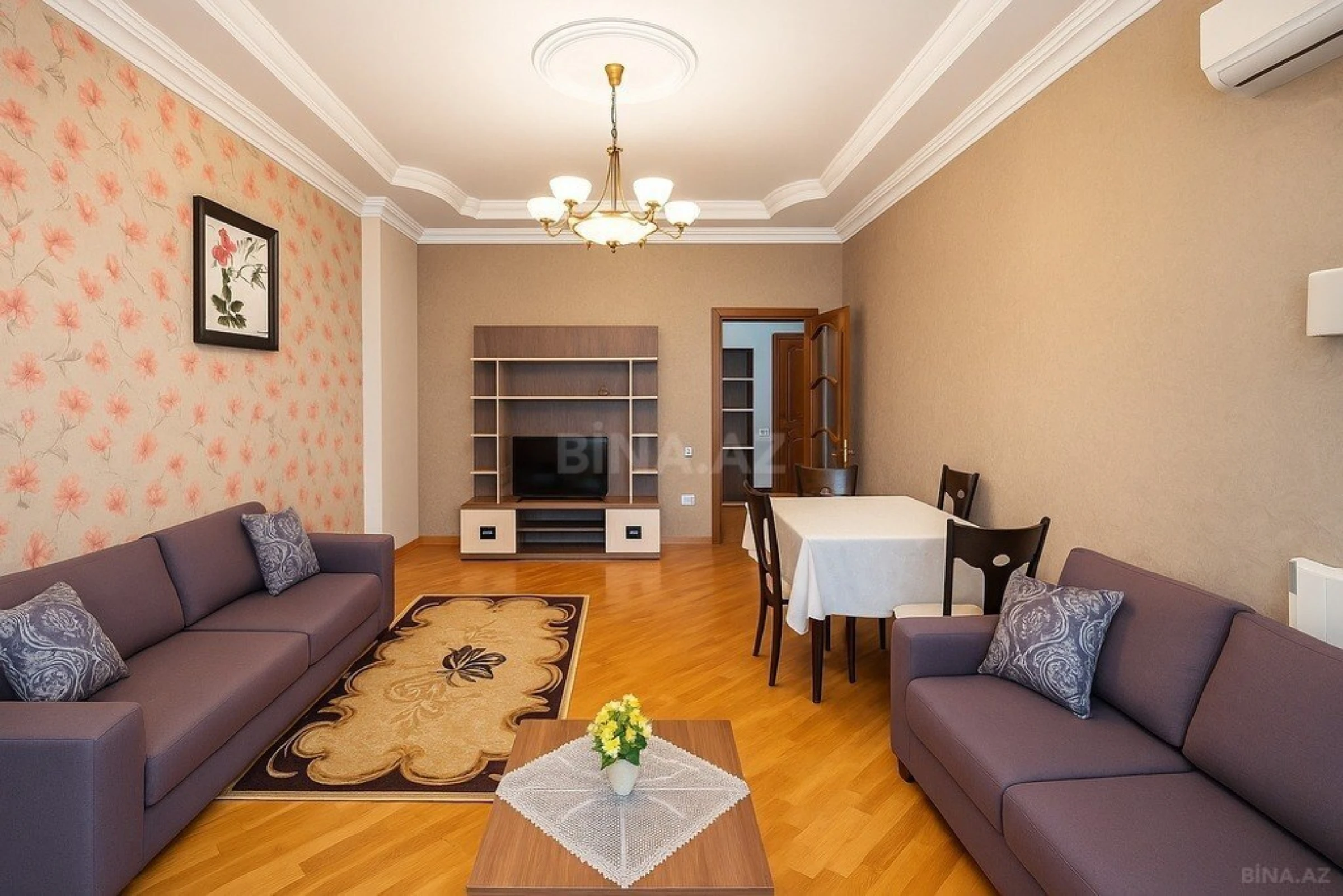 Kirayə verilir 2 otaqlı mənzil 80 m²