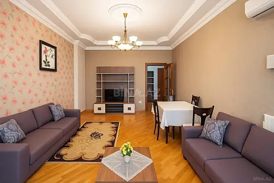 Kirayə verilir 2 otaqlı mənzil 80 m²