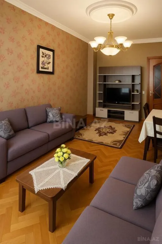 Kirayə verilir 2 otaqlı mənzil 80 m²