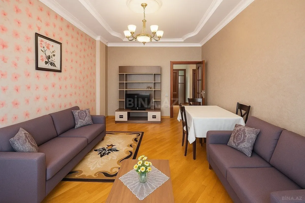 Kirayə verilir 2 otaqlı mənzil 80 m²