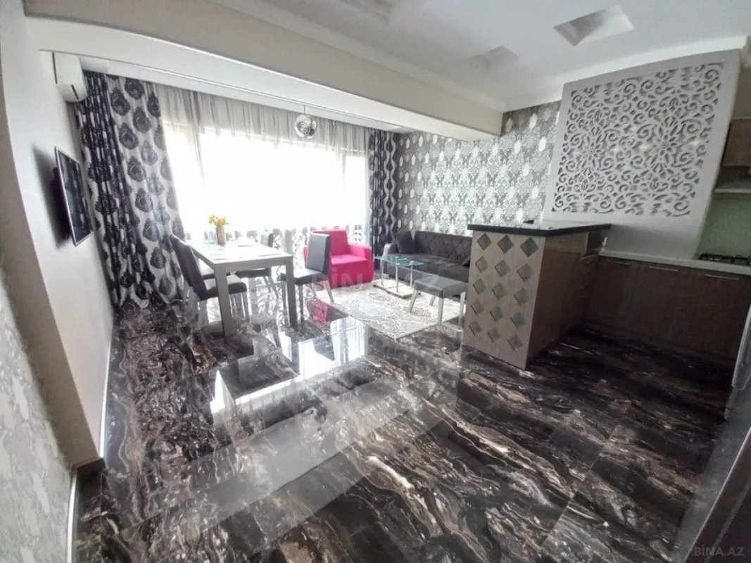 Kirayə verilir 2 otaqlı mənzil 78 m²