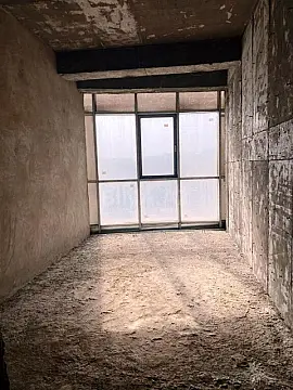 Satılır 15 otaqlı mənzil 870 m²