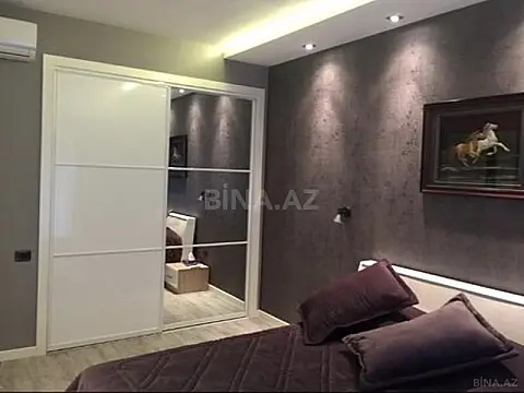 Kirayə verilir 2 otaqlı mənzil 105 m²