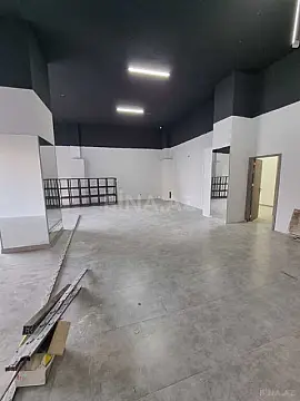 Satılır obyekt 220 m²