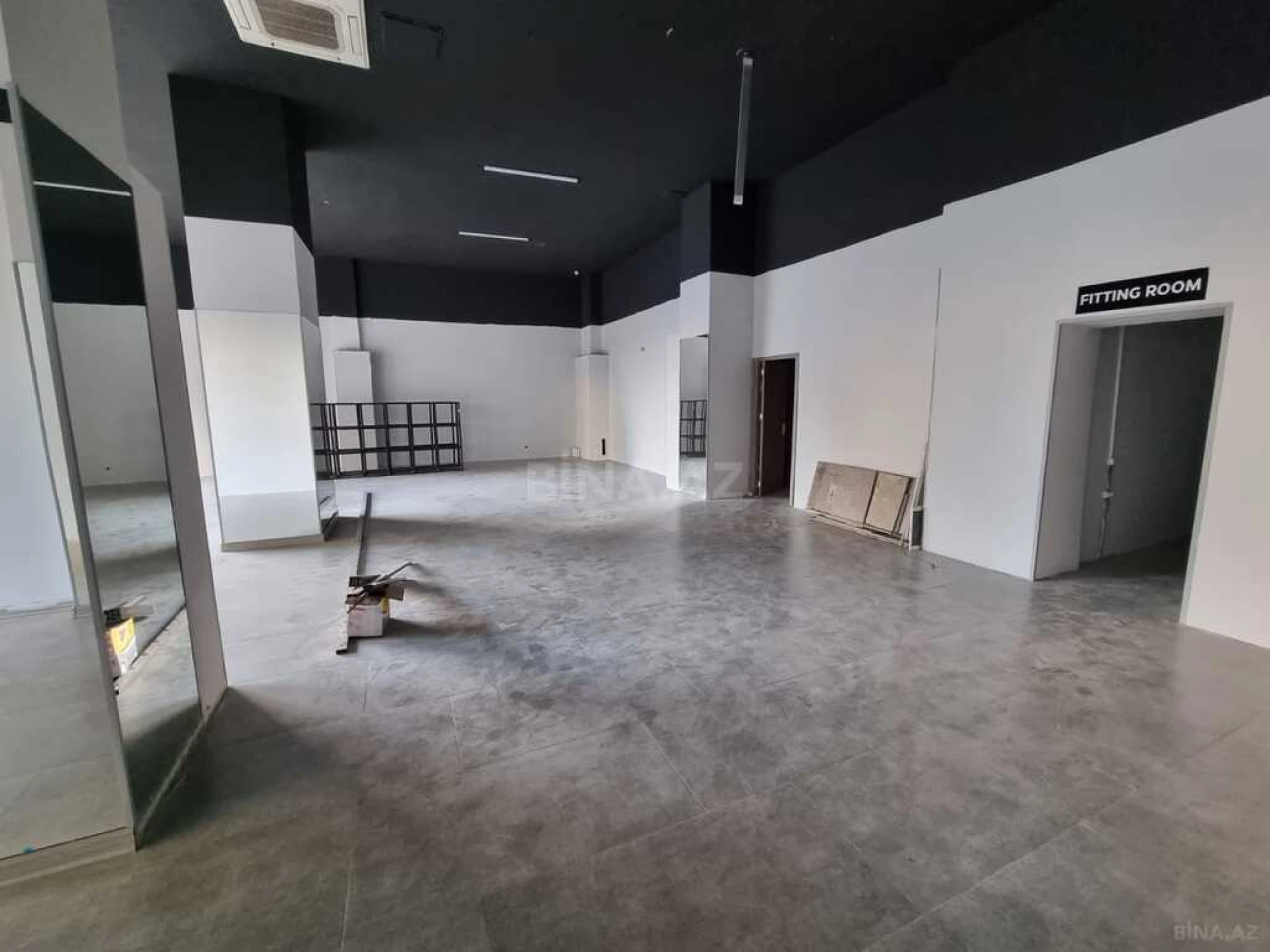 Satılır obyekt 220 m²