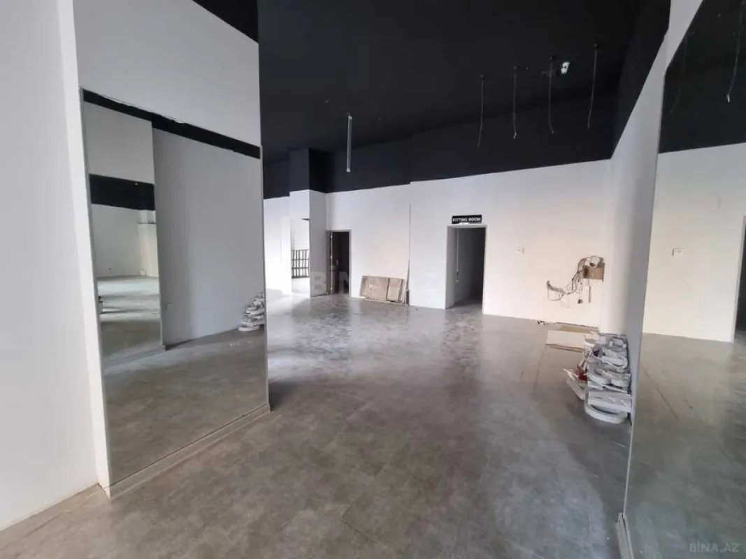 Satılır obyekt 220 m²