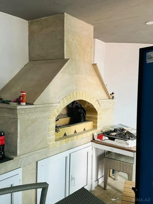 Kirayə verilir 4 otaqlı həyət evi 240 m²