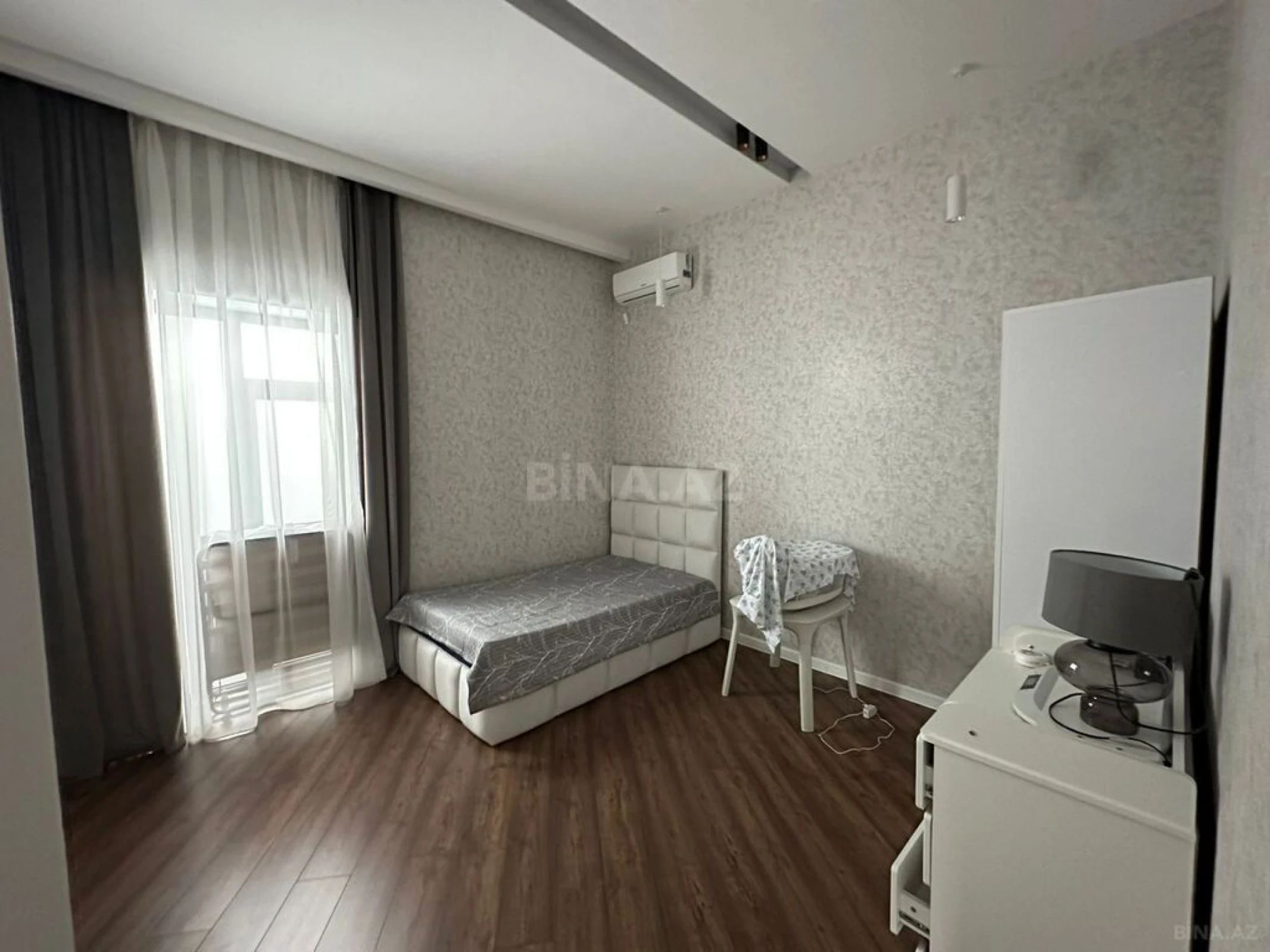 Kirayə verilir 4 otaqlı həyət evi 240 m²