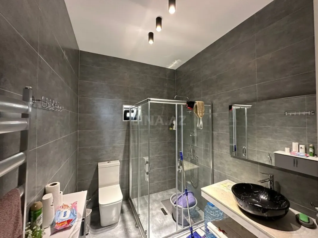 Kirayə verilir 4 otaqlı həyət evi 240 m²