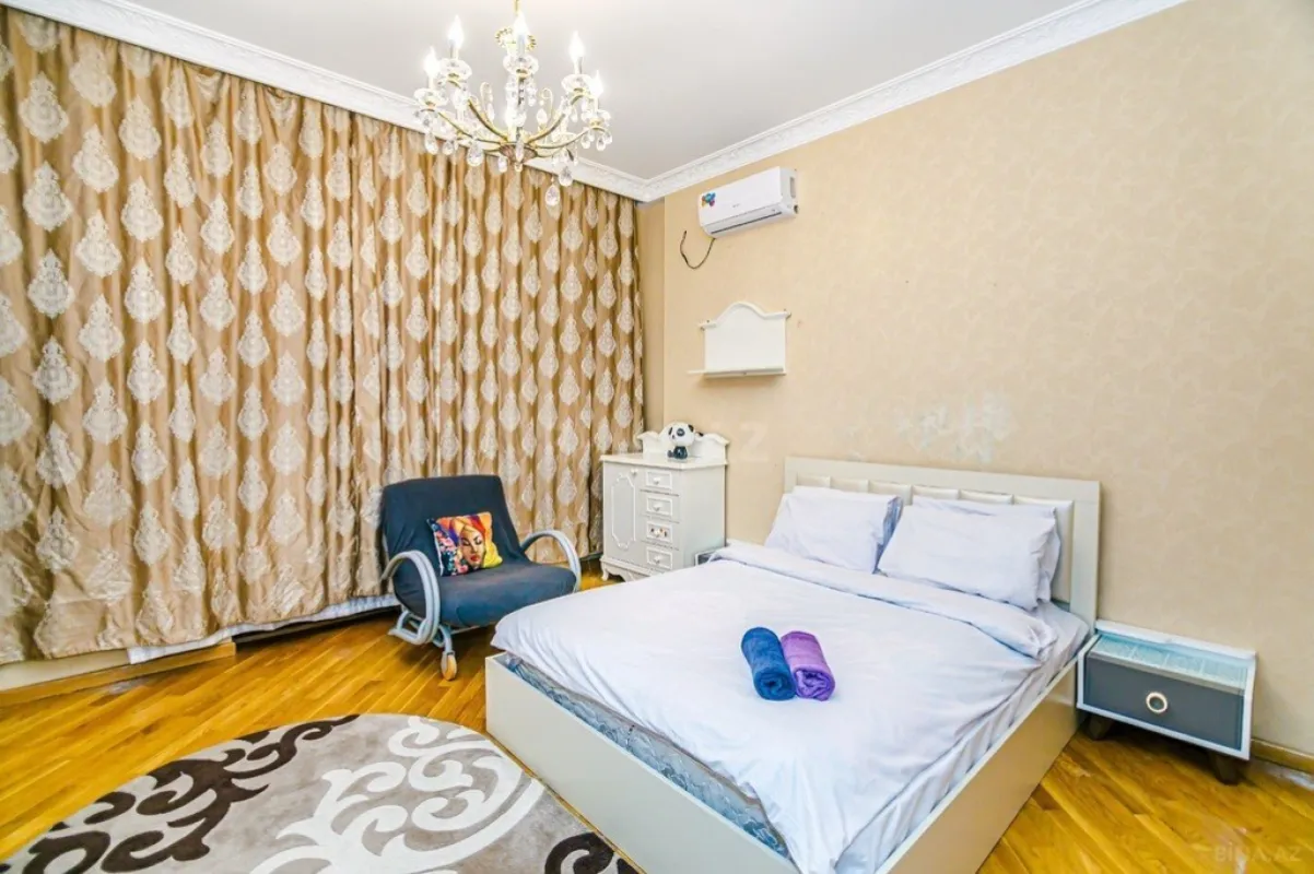 Kirayə verilir 3 otaqlı mənzil 185 m²