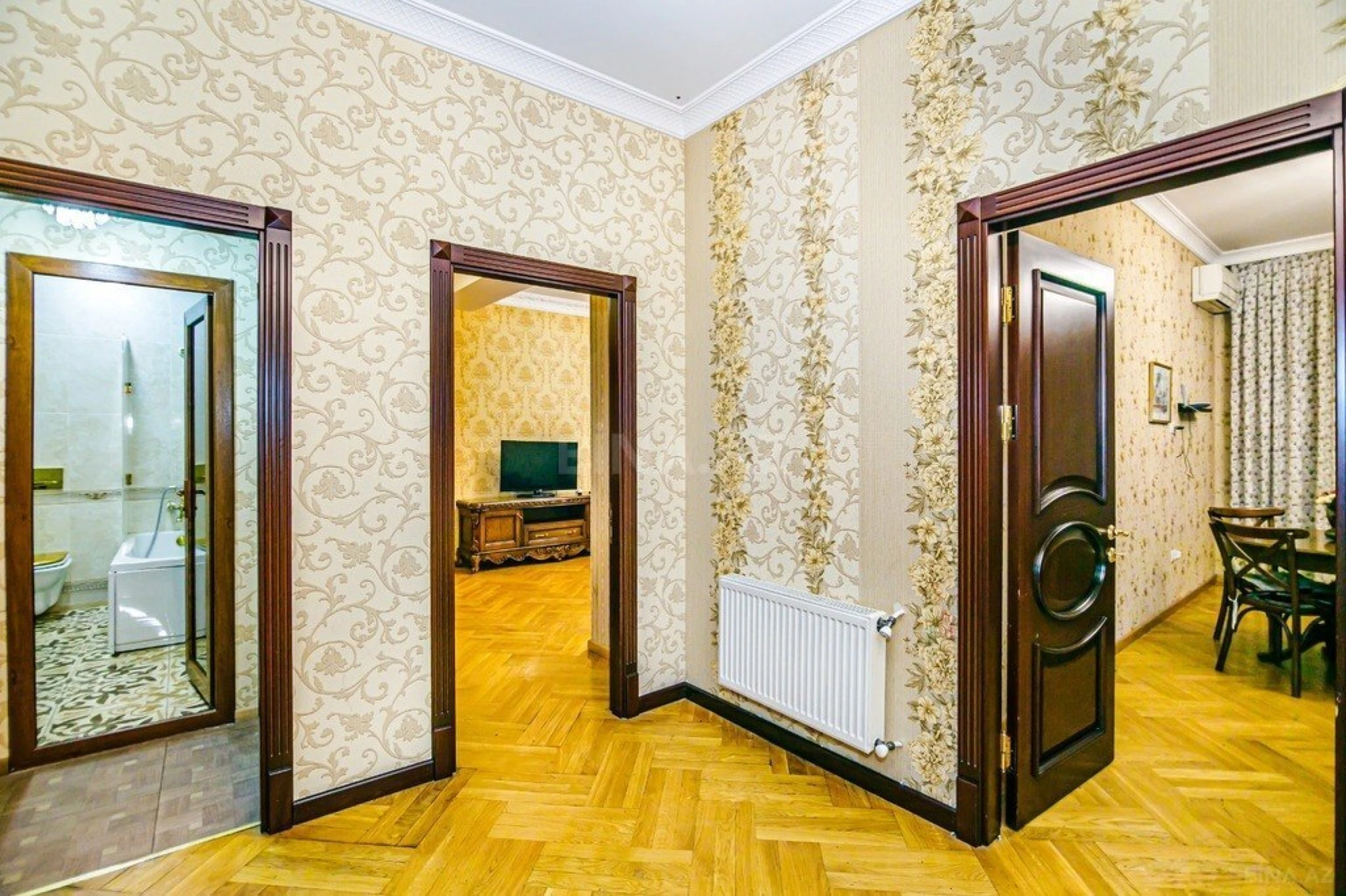 Kirayə verilir 3 otaqlı mənzil 185 m²