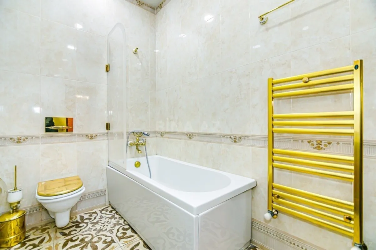 Kirayə verilir 3 otaqlı mənzil 185 m²