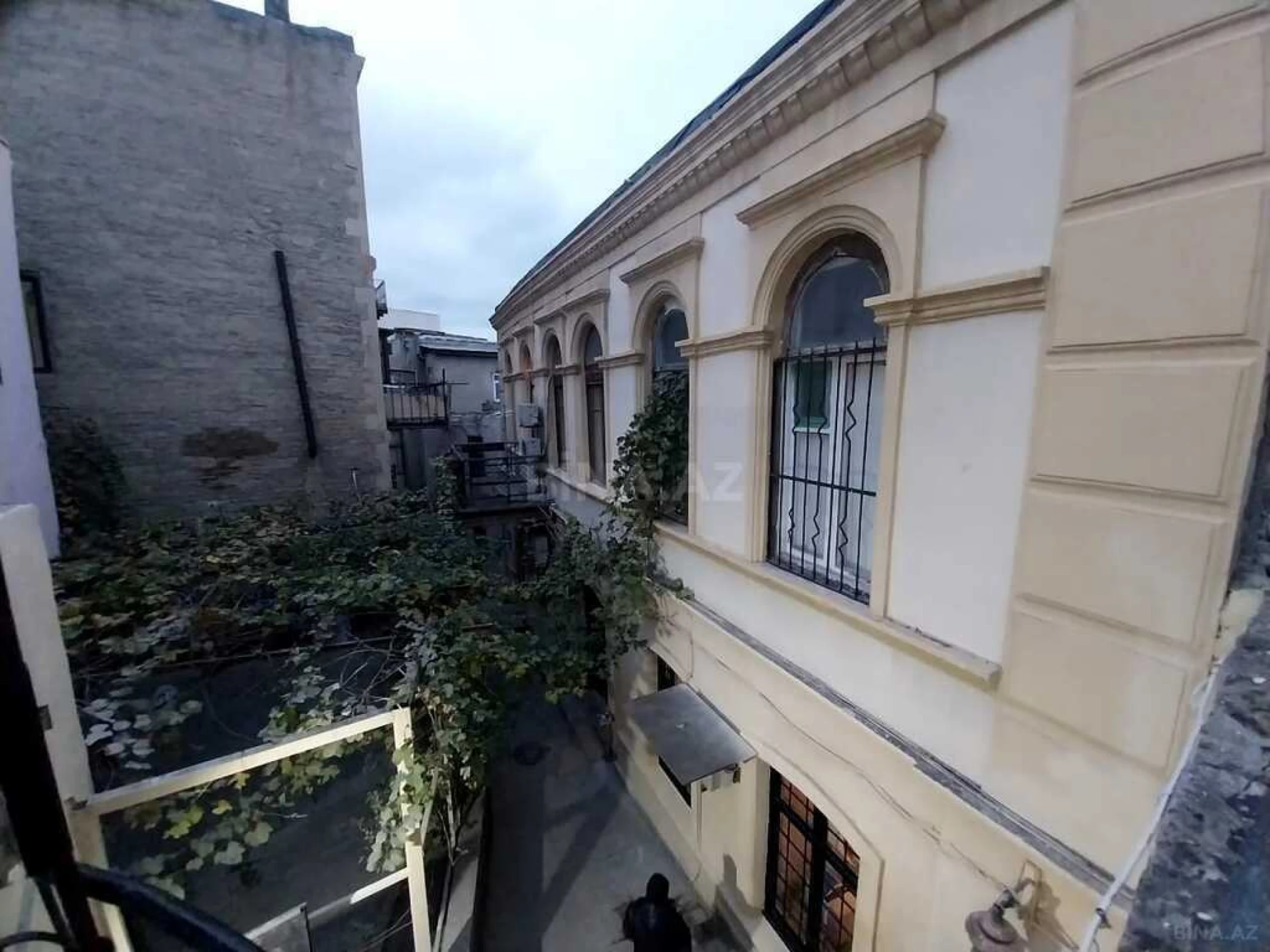 Satılır 2 otaqlı həyət evi 89 m²