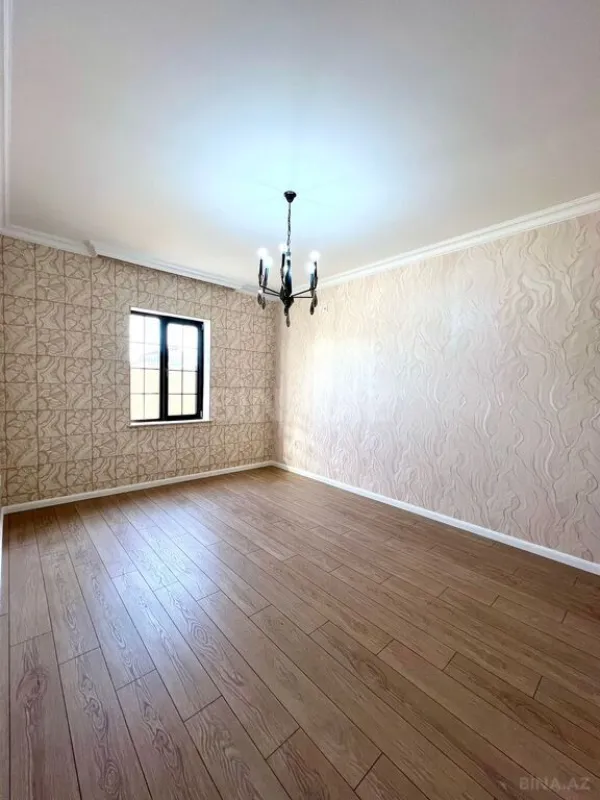 Satılır 4 otaqlı həyət evi 185 m²
