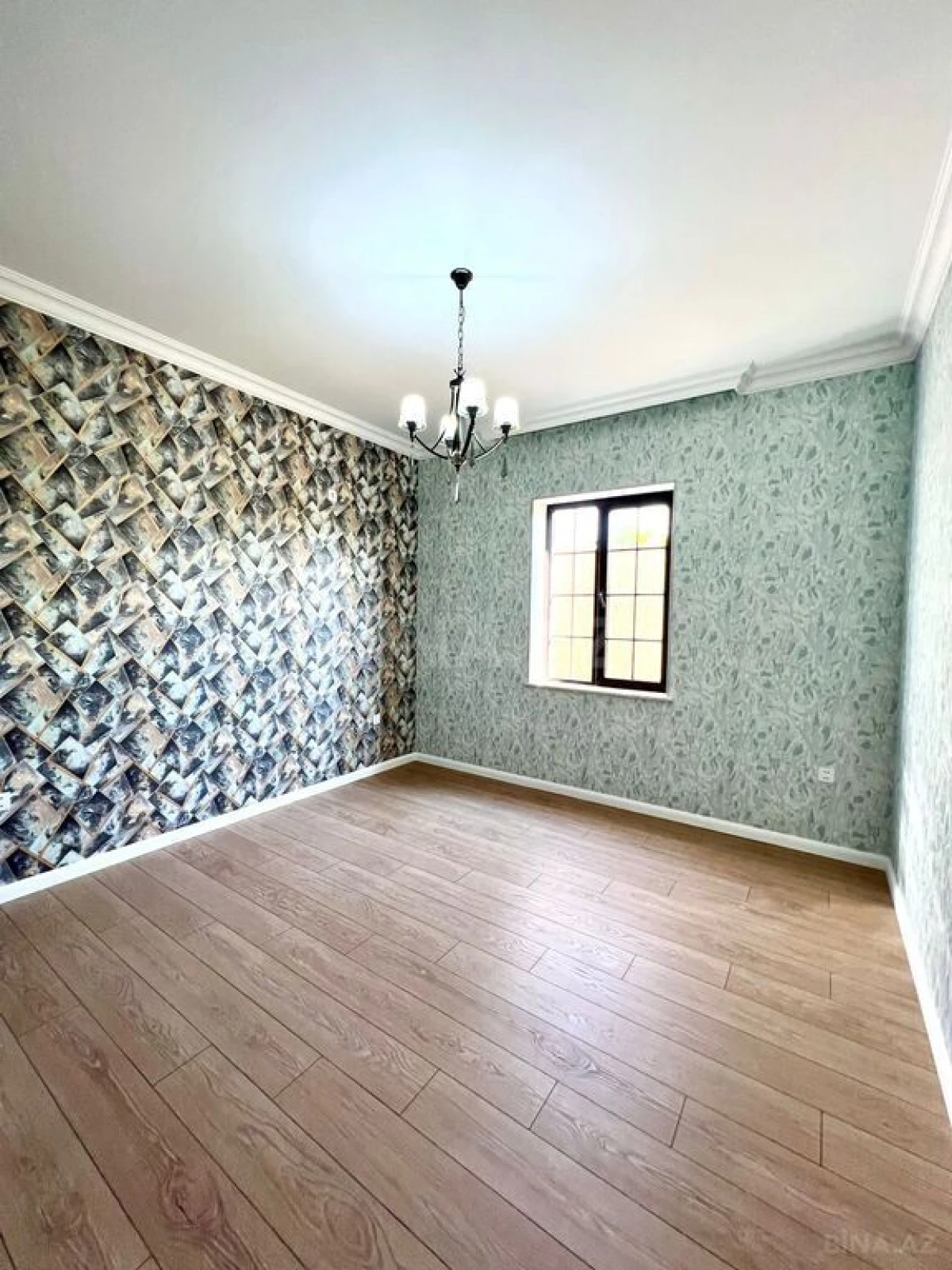 Satılır 4 otaqlı həyət evi 185 m²