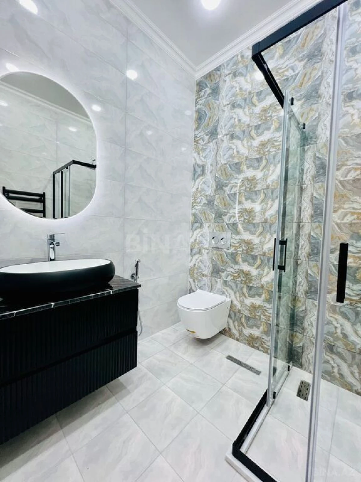 Satılır 4 otaqlı həyət evi 185 m²