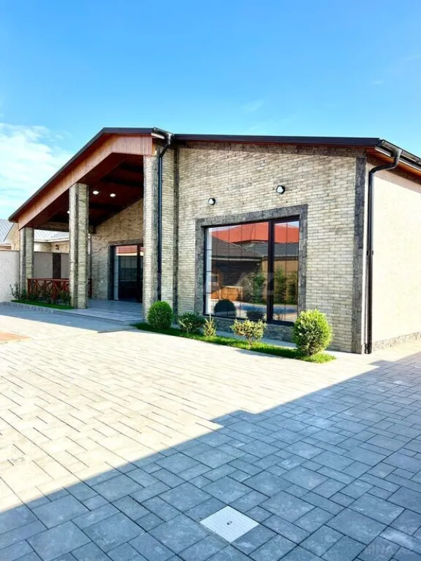 Satılır 4 otaqlı həyət evi 185 m²