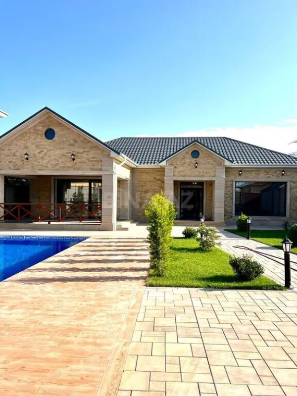 Satılır 4 otaqlı həyət evi 190 m²