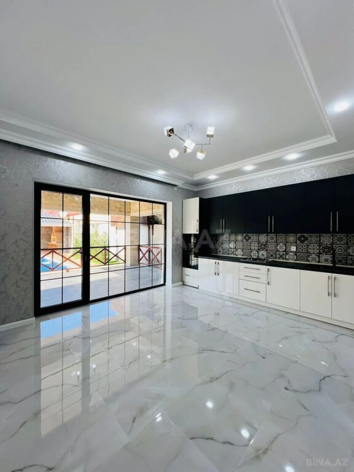 Satılır 4 otaqlı həyət evi 190 m²