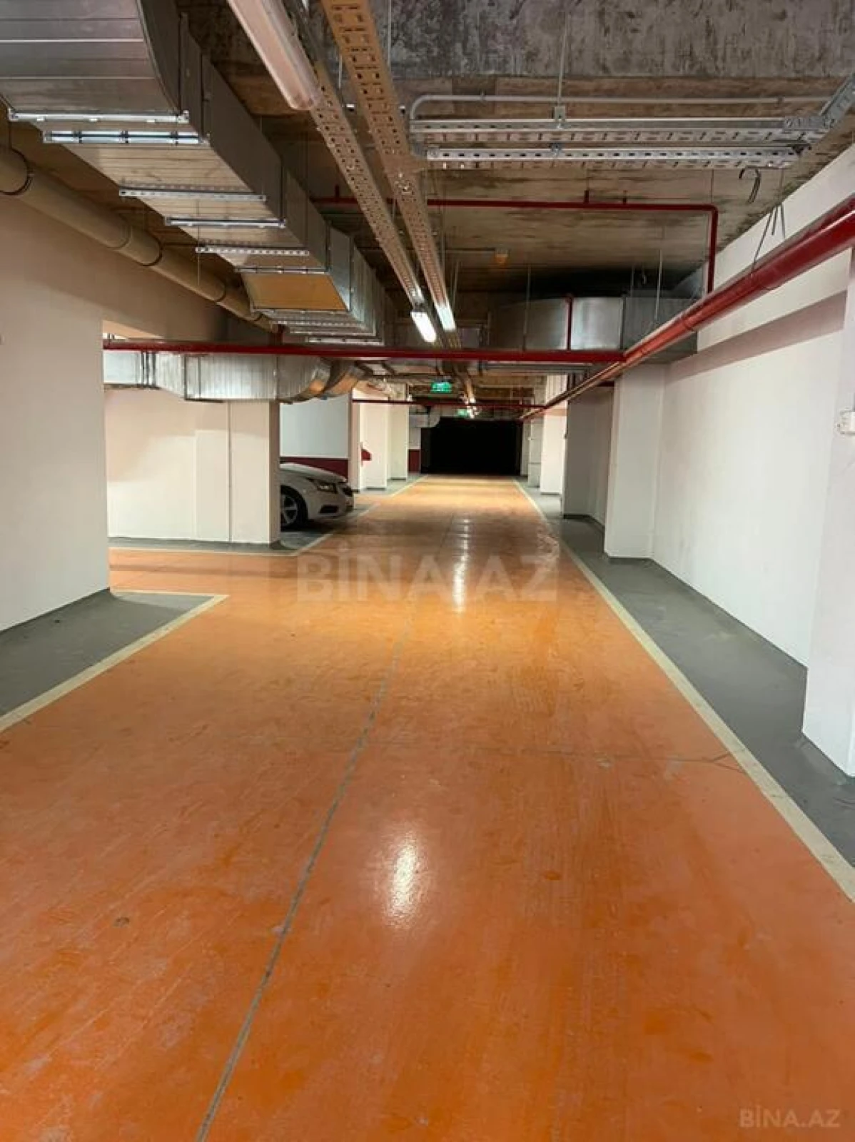 Satılır 3 otaqlı mənzil 144 m²