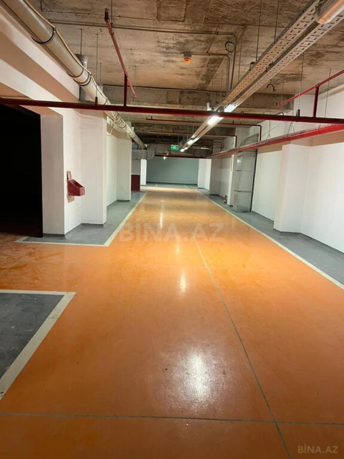 Satılır 3 otaqlı mənzil 144 m²