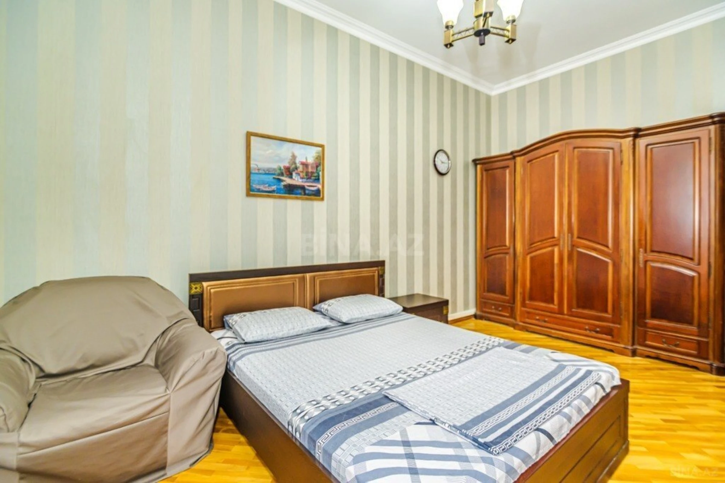 Kirayə verilir 3 otaqlı mənzil 95 m²