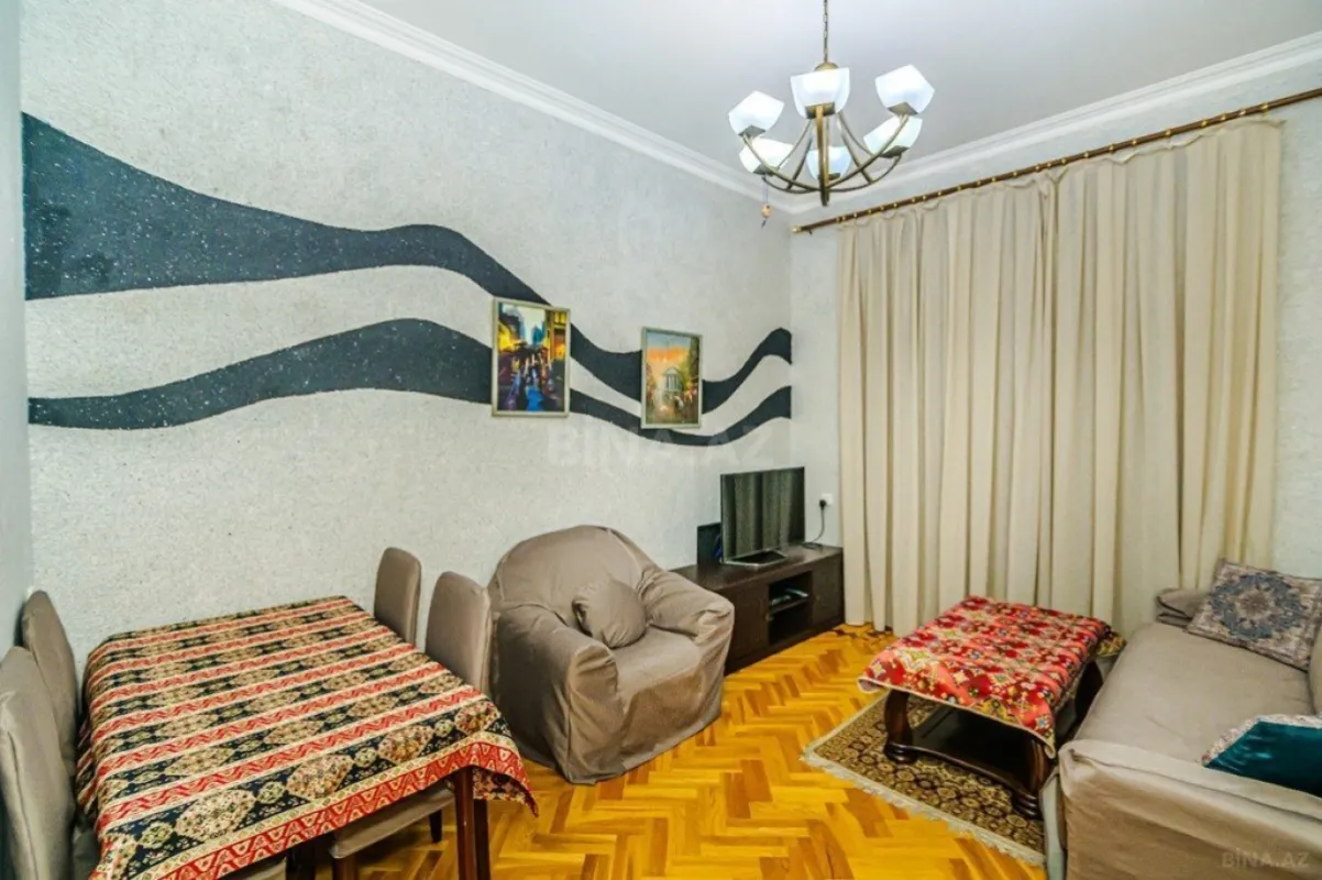 Kirayə verilir 3 otaqlı mənzil 95 m²