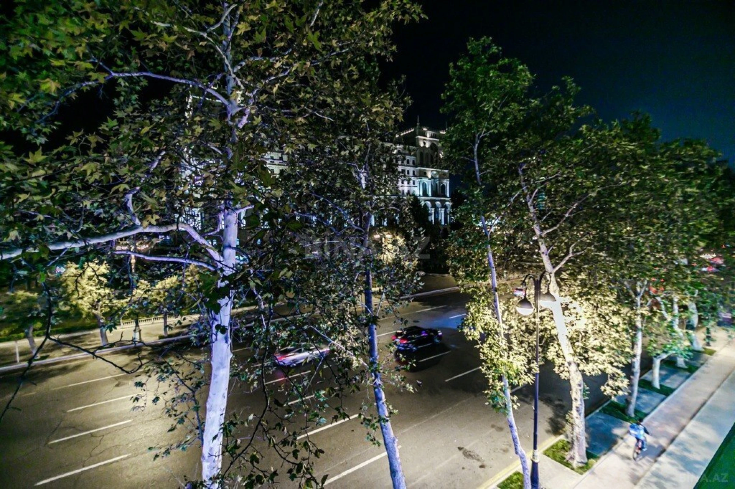 Kirayə verilir 3 otaqlı mənzil 99 m²