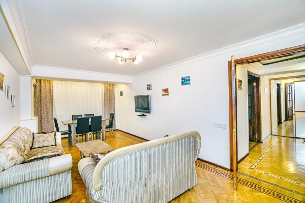 Kirayə verilir 3 otaqlı mənzil 99 m²