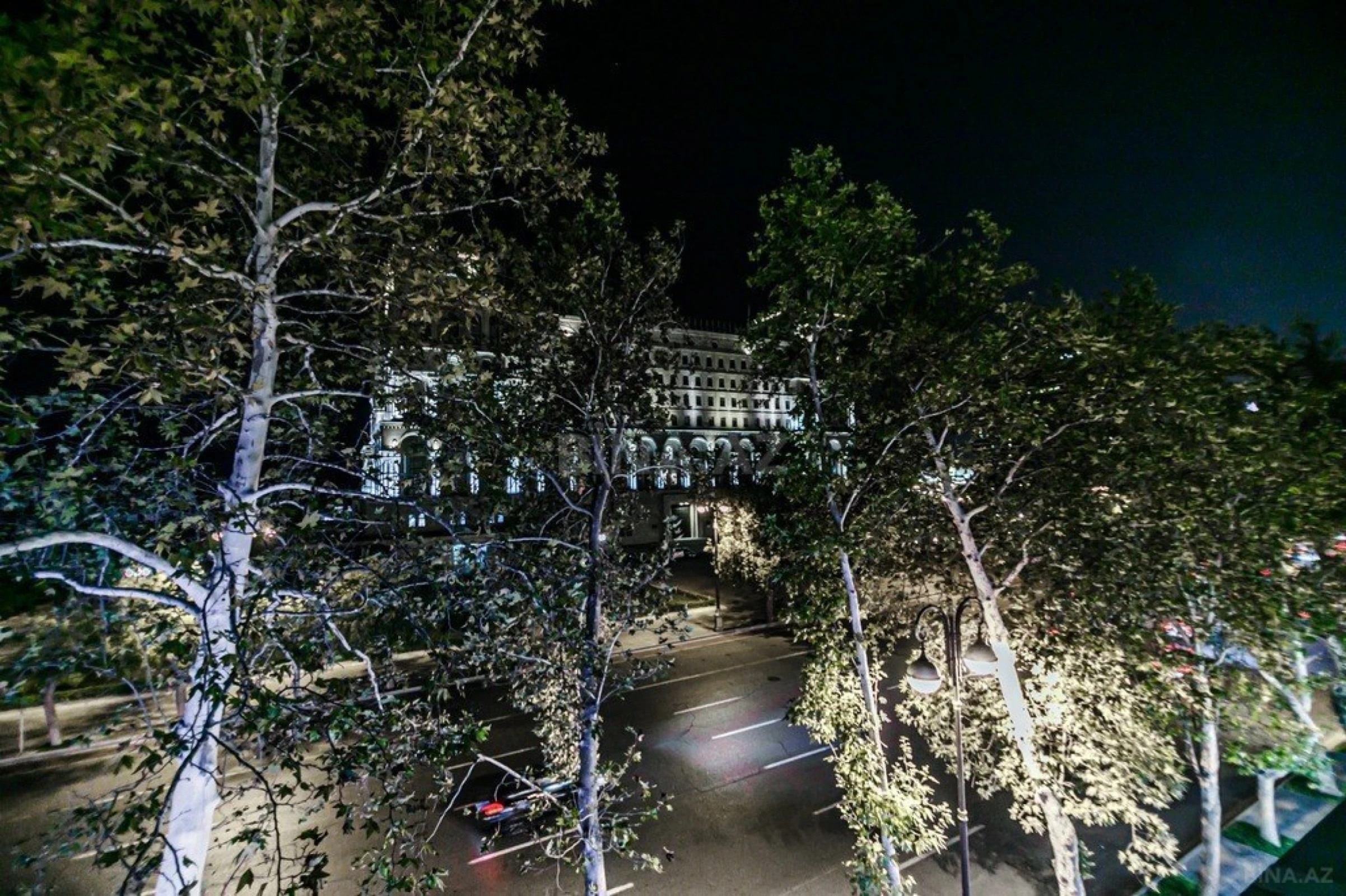 Kirayə verilir 3 otaqlı mənzil 99 m²