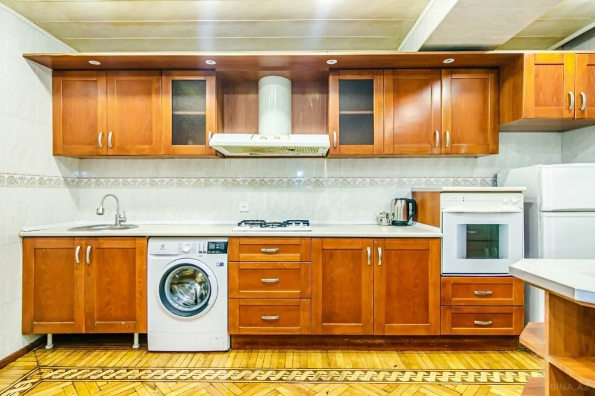 Kirayə verilir 3 otaqlı mənzil 99 m²