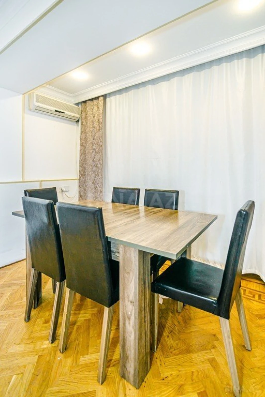 Kirayə verilir 3 otaqlı mənzil 99 m²