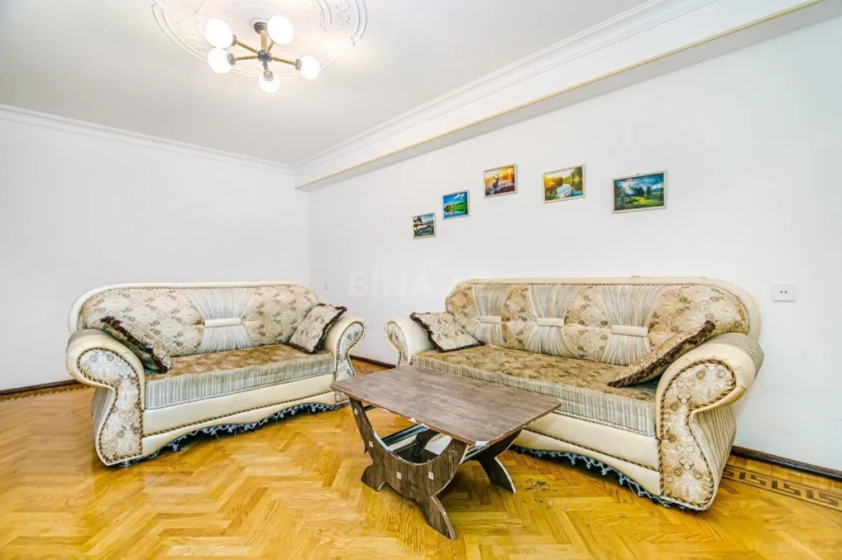 Kirayə verilir 3 otaqlı mənzil 99 m²