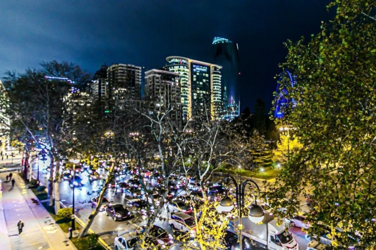 Kirayə verilir 3 otaqlı mənzil 99 m²