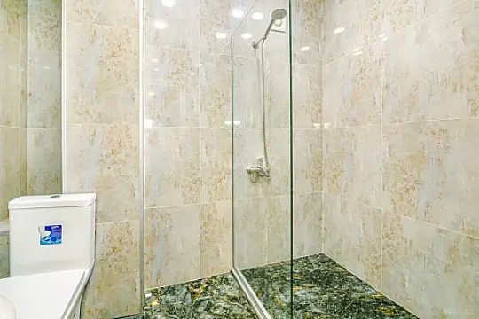 Kirayə verilir 3 otaqlı mənzil 123 m²