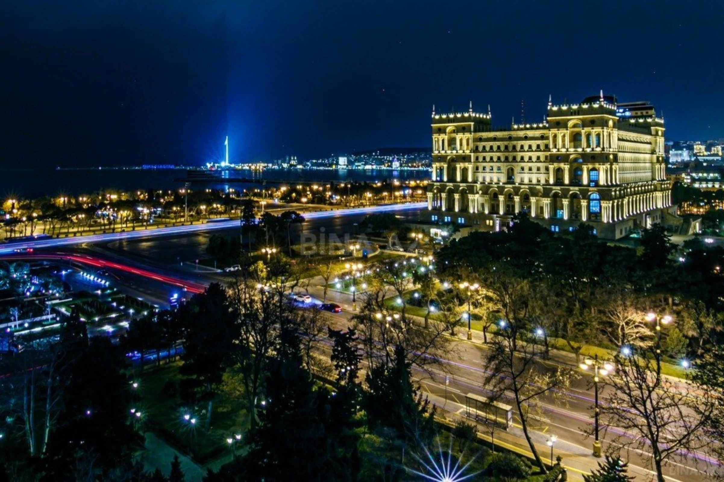 Kirayə verilir 3 otaqlı mənzil 123 m²