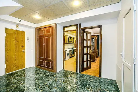 Kirayə verilir 3 otaqlı mənzil 123 m²