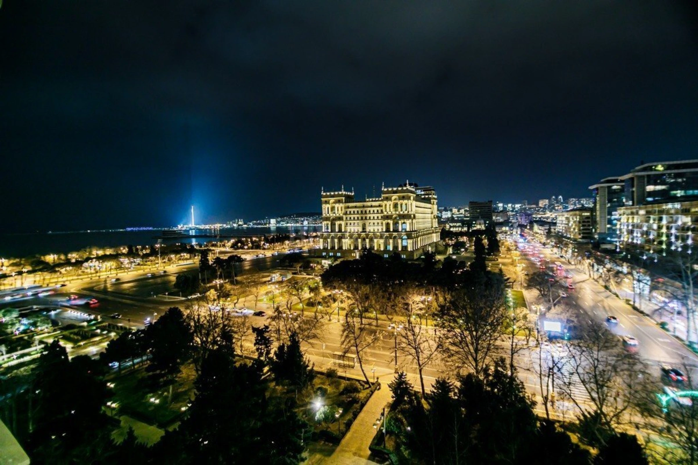 Kirayə verilir 3 otaqlı mənzil 123 m²