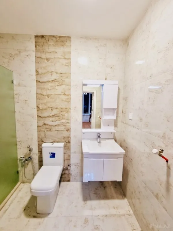 Satılır 5 otaqlı həyət evi 320 m²