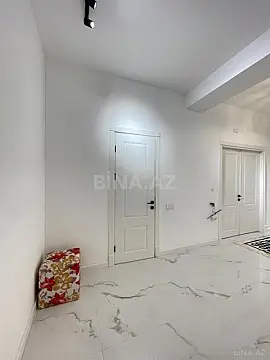 Satılır 4 otaqlı mənzil 180 m²