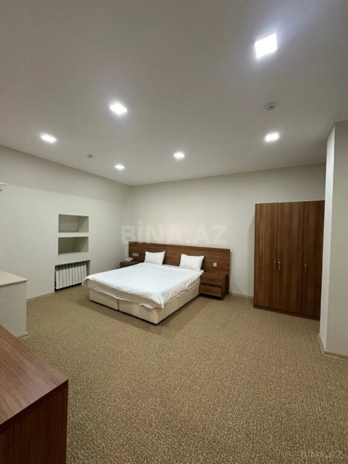 Satılır obyekt 1100 m²