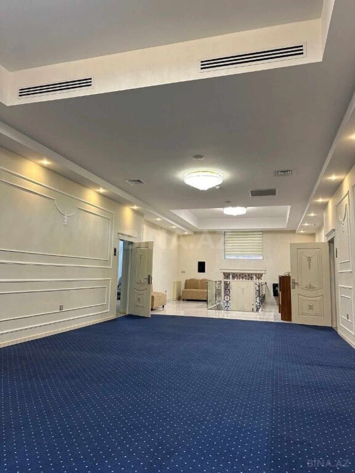 Satılır obyekt 1100 m²