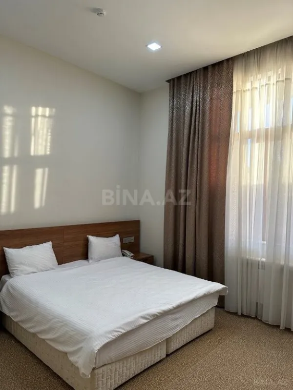 Satılır obyekt 1100 m²