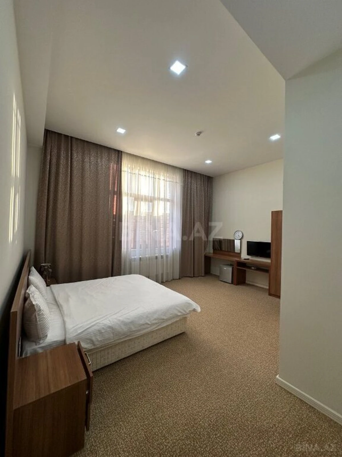 Satılır obyekt 1100 m²